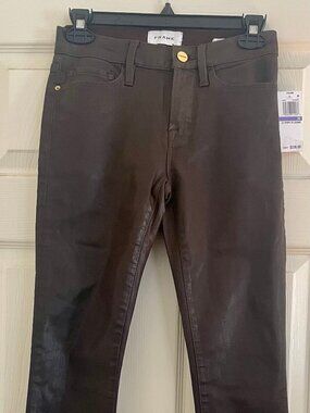 BNWT FRAME Le Skinny De Jeanne Coated Skinny Denim. Retail Price: $236